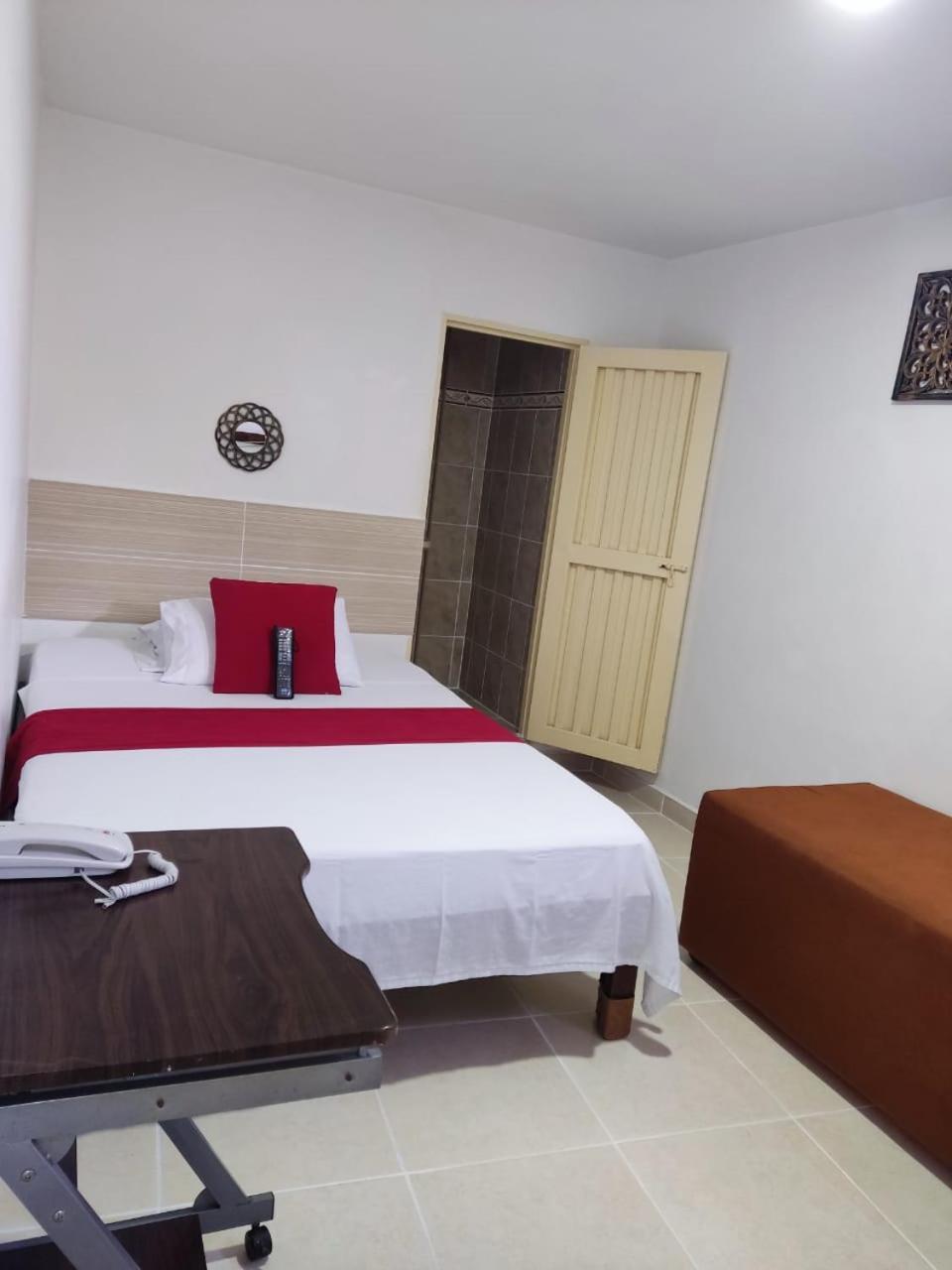 Hotel Mirador Plaza Pereira Exteriör bild